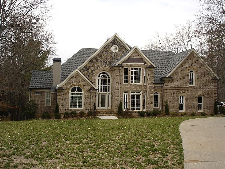 Front view from street