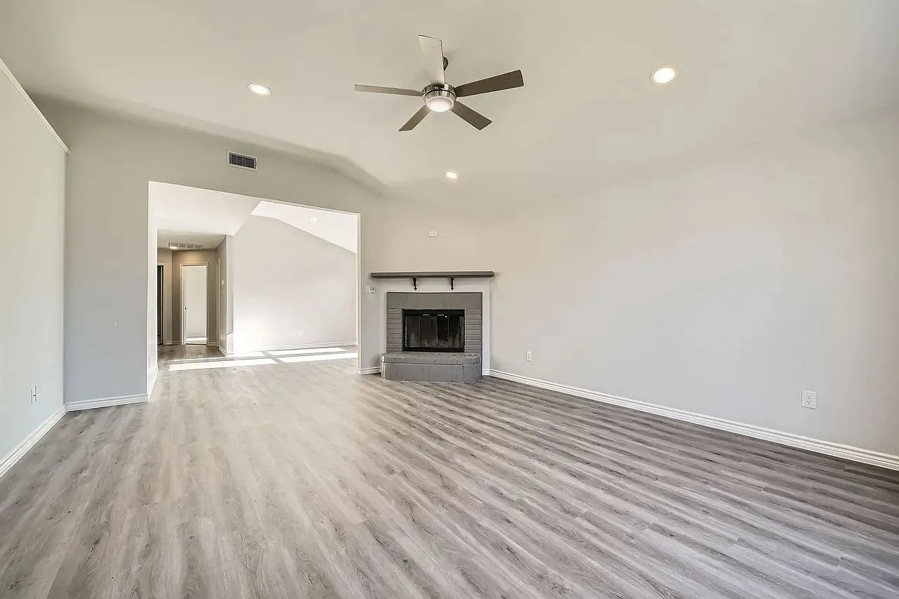 3 bed, 1575 sqft, $2,400 — Photo 4