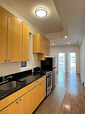 1st image of 407 W 51st St APT 2C