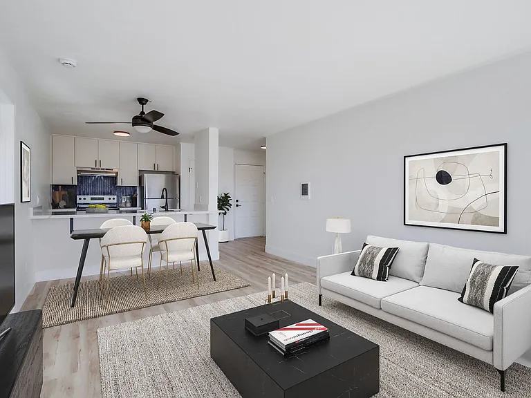 The Lucci | Renovated 1 & 2 Bedroom Apartments in Clairemont — Photo 10