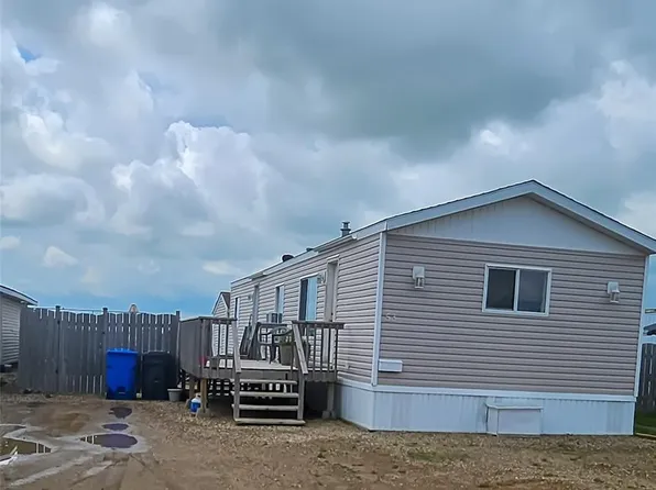 UNIT 53-106 1st AVENUE SW, Weyburn, SK S4H 2J1