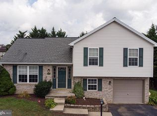 144 S Phillips Ave, Waynesboro, PA 17268