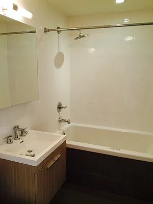 Rented by Realty Advisors Group | media 2