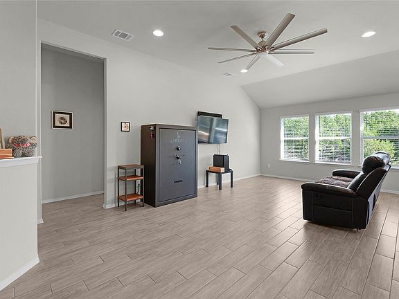 4th image of 21408 Highland Lake Dr