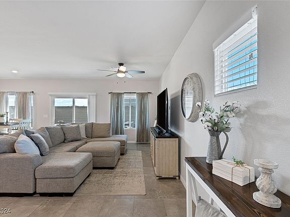 5th image of 7741 Markarian St