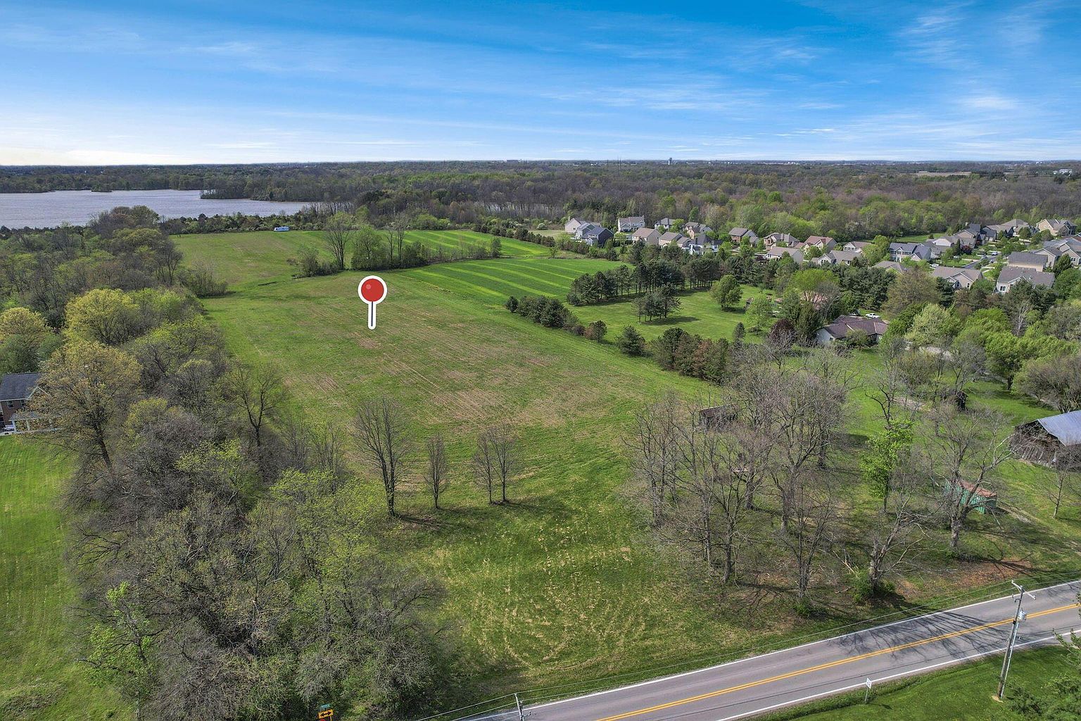 Listing photo 4 for 1476 Africa Rd