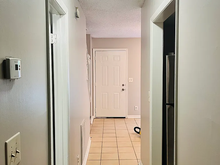 6505 Bannor Ln #B — Photo 18