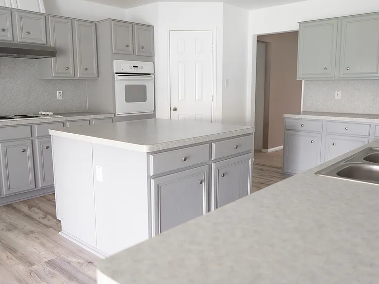 7722 Iowa Ln — Photo 5