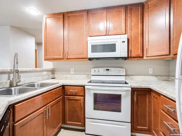 Ridgewood Trails, 1418 Wayridge Dr #102, Madison, WI 53704