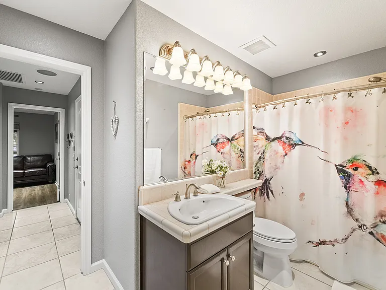 Montara Dr — Photo 21