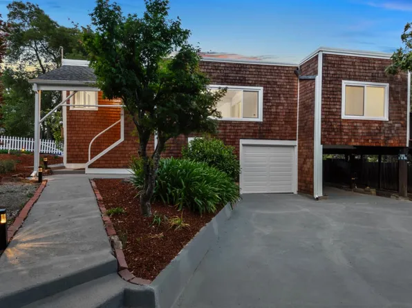 140 Santa Maria Ave, Portola Valley, CA 94028