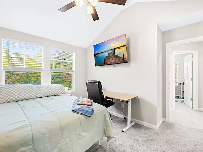 102 Mobley St — Photo 15
