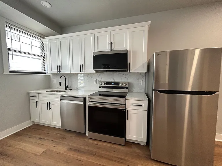 1116 S 12TH ST — Photo 14