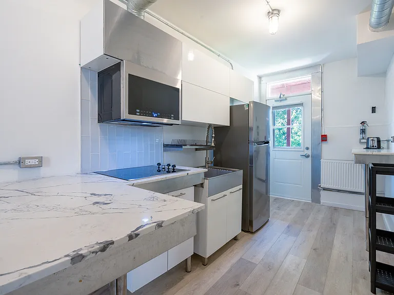 253 York St #6 — Photo 18