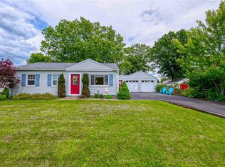 321 Hart St, Houston, PA 15342