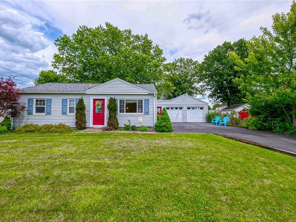 321 Hart St, Houston, PA 15342