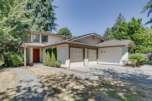 16008 Village Green Dr #A — Photo 13