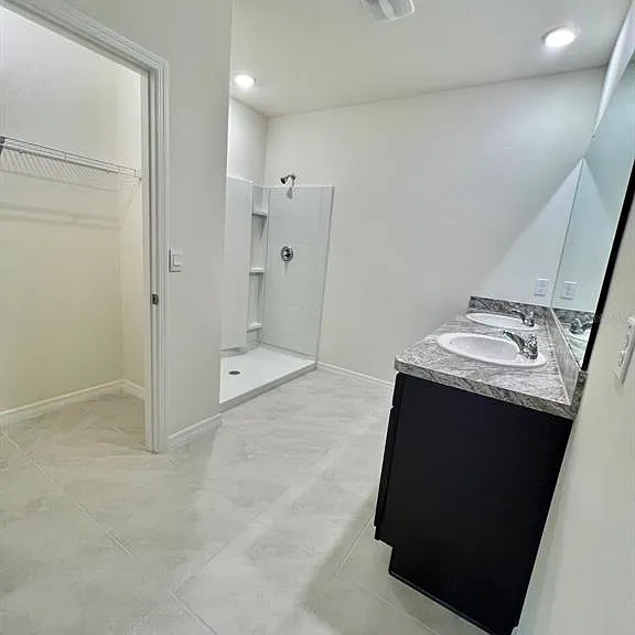 308 Sofia Ln — Photo 15