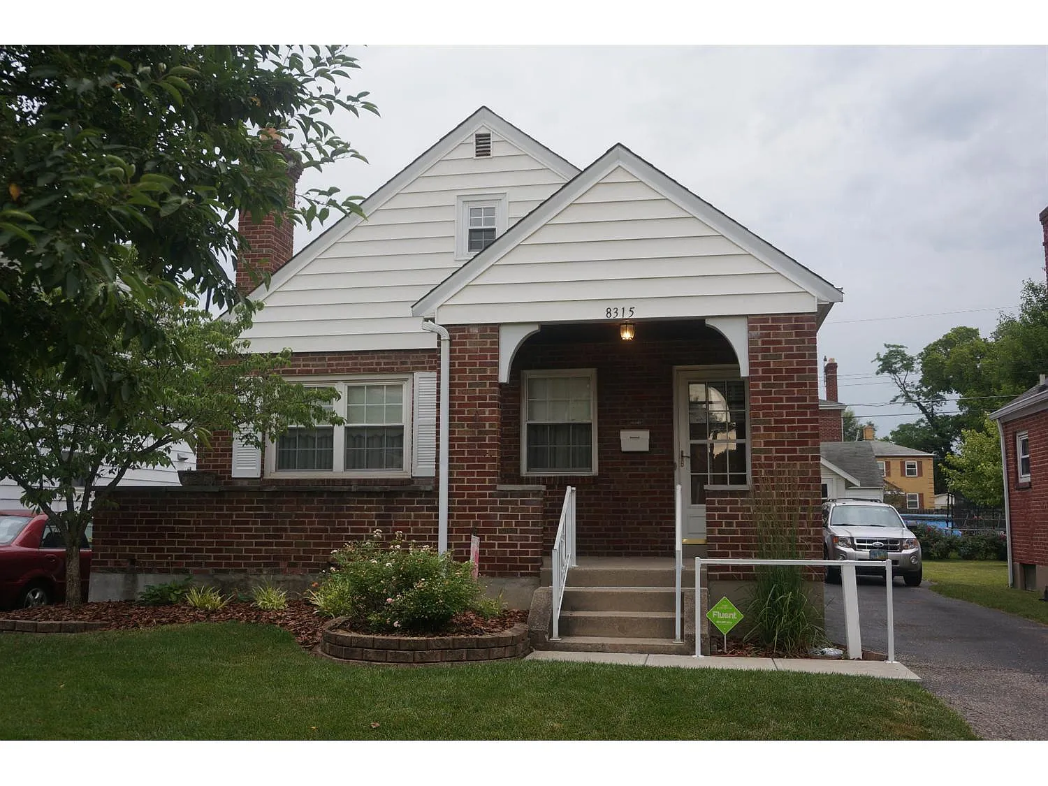 8315 Jadwin St photo 1