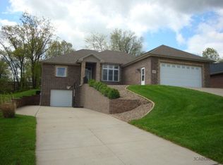 222 Madelines Park Cir, Jefferson City, MO 65109