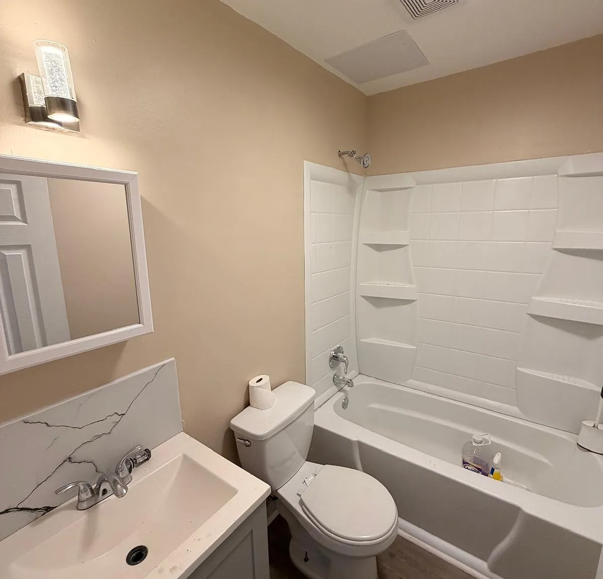 9628 S Ewing Ave — Photo 3