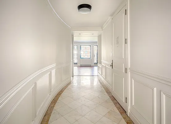 Rented by Warburg | media 16