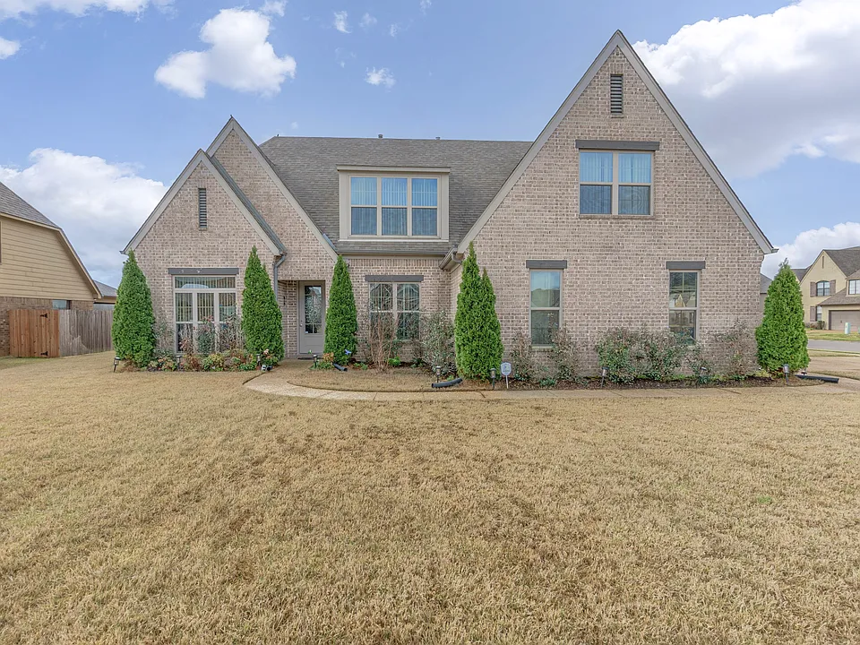 13435 Lapstone Ln