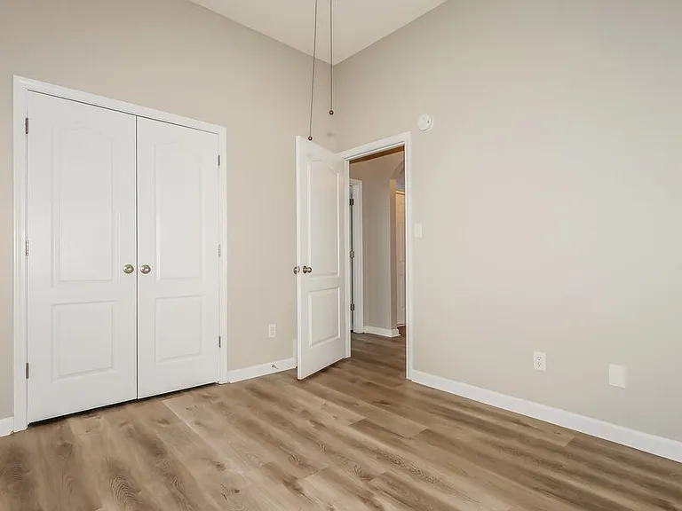 305 Dogwood Spring Dr — Photo 15