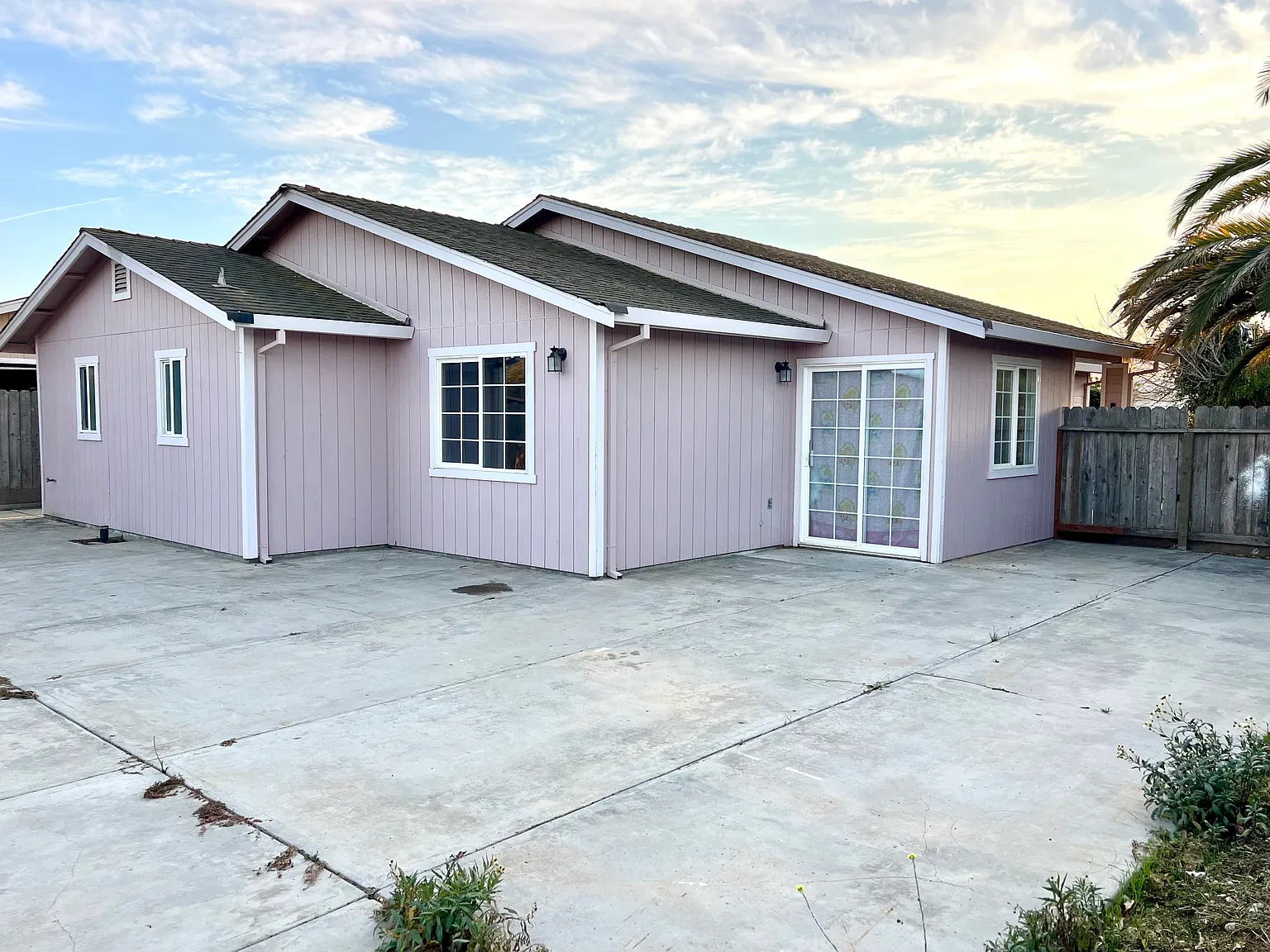 3 bed, 1089 sqft, $3,500 — Photo 2