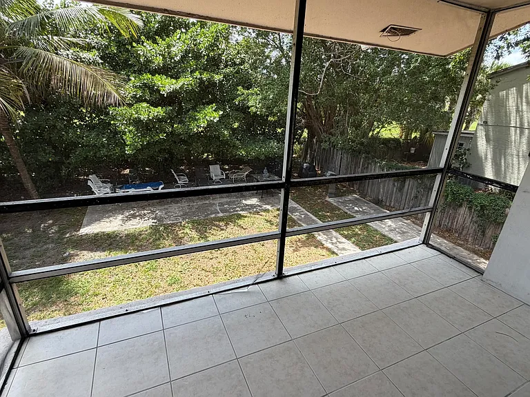 4061 NW 9th Ave #206 — Photo 12