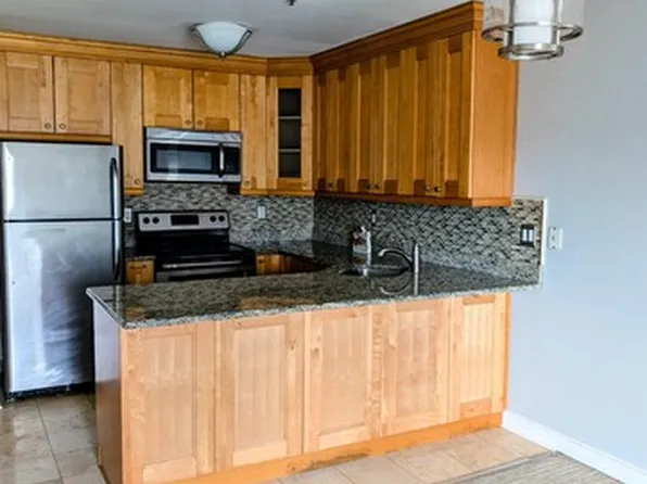 104 North St APT 604, Stamford, CT 06902