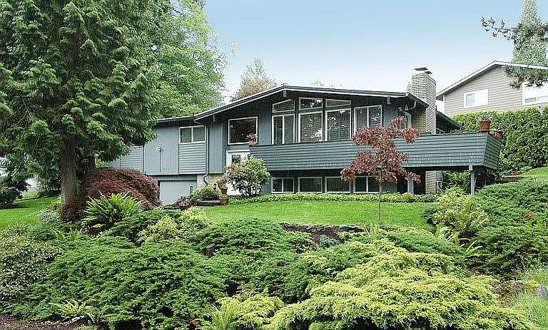 1st image of 12525 SE 47th Pl