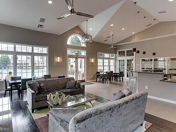 5252 Maris Ave — Photo 19