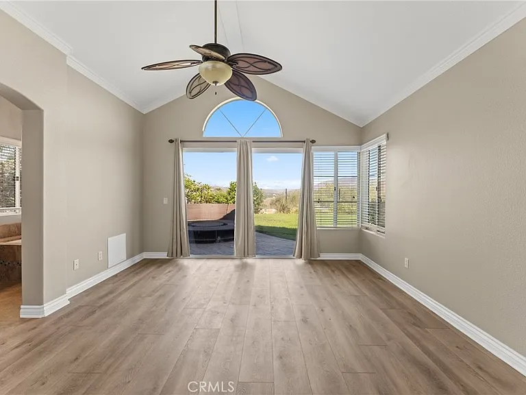 6430 Regents Ct — Photo 20