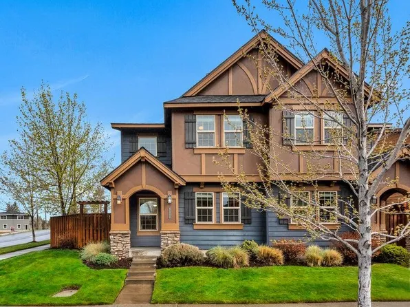 20440 Brentwood Ave, Bend, OR 97702