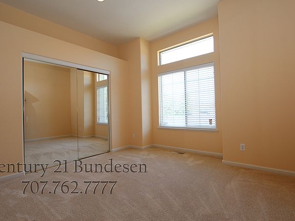5th image of 1729 Dorset Dr