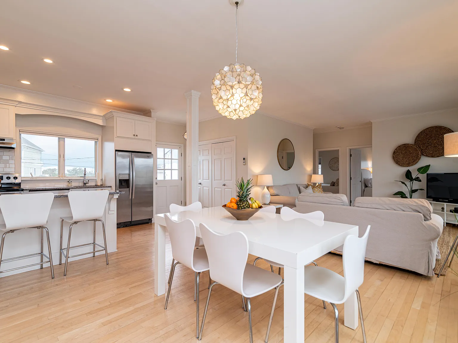 Westhampton Dunes Oceanfront Summer Rental — Photo 4