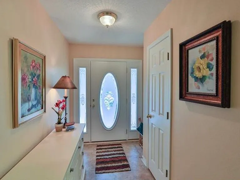 598 Coral Trace Blvd — Photo 4