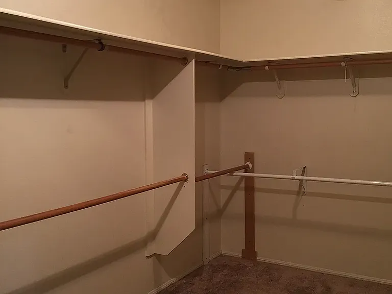 Walk-in Closet