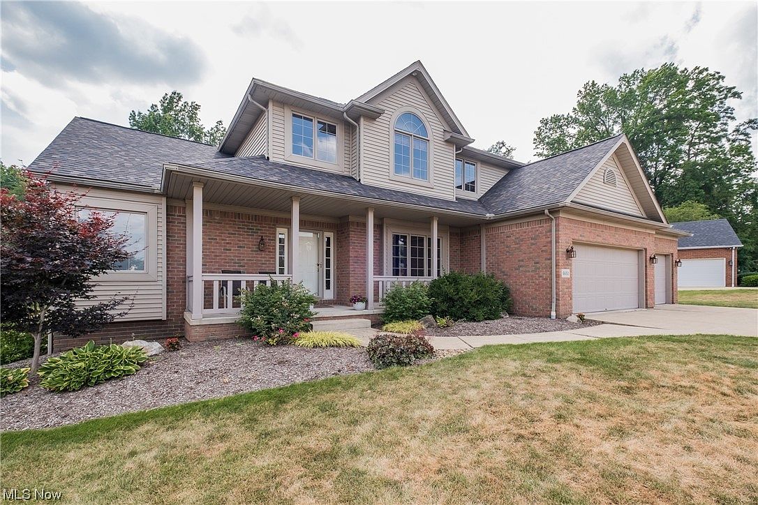 6650 Forestwood St NW, Canton, OH 44718 Zillow