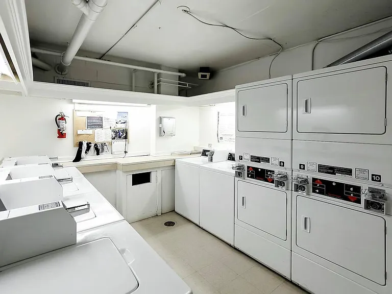 Letterman House Laundry Room