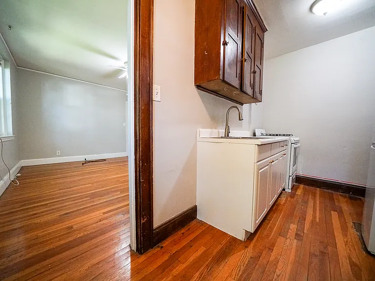 117 College Ave — Photo 11