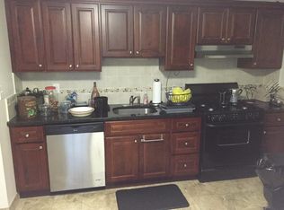 426 3rd Ave #2, Lyndhurst, NJ 07071