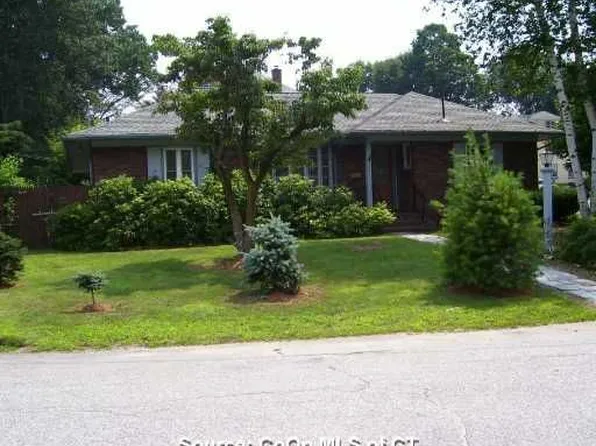 191 Avalon Cir, Waterbury, CT 06710