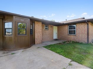 107 Geneva Cir, Gore, OK 74435