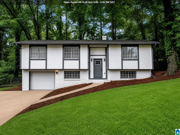825 Seven Springs Dr, Birmingham, AL 35215