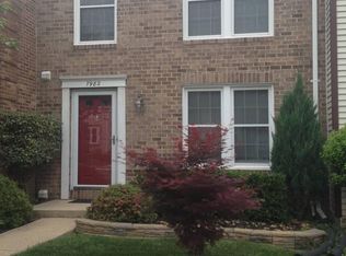 7982 Tyson Oaks Cir, Vienna, VA 22182