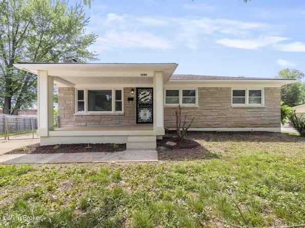3200 Rosewedge Way, Louisville, KY 40216