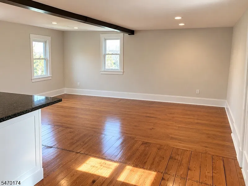 2 bed, 1.5 bath, $3,150 — Photo 4