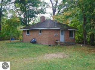 9715 N Lumberjack Rd, Riverdale, MI 48877